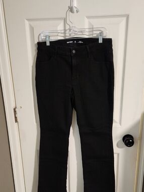 Old Navy Black Straight-Leg Jeans